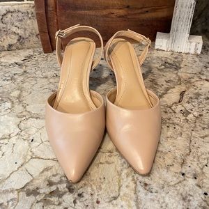 Cynthia Rowley Memory Foam Comfort - Size 6.5 - Beige